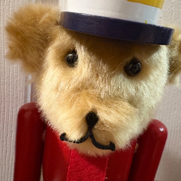 NEW RARE 2-pack 18" Hudson’s Bay Company HBC Stripes Nutcracker Multistripes - Picture 10 of 16